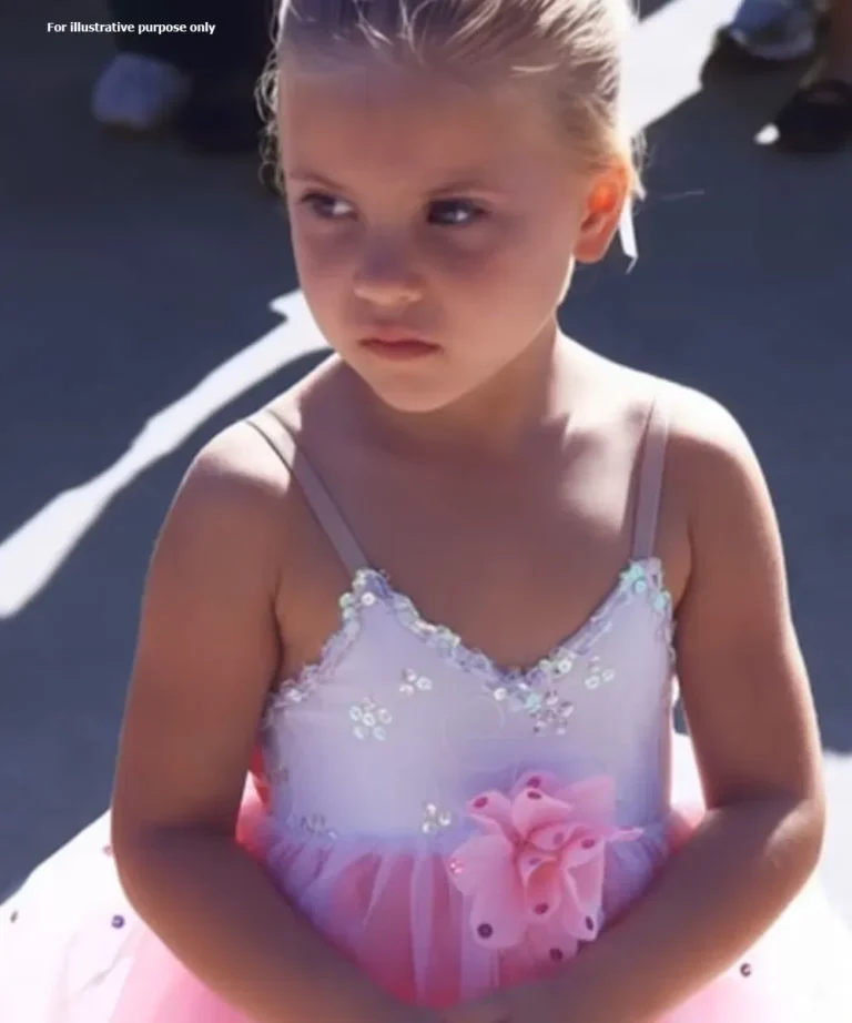 At a party, everyone ridiculed the girl in an inexpensive dress—until a sleek white limousine pulled up right in front of her.