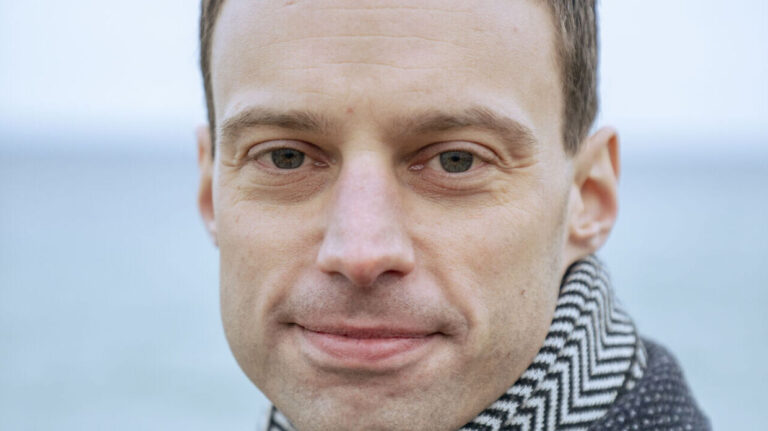 ‘Forkasteligt’: Kommune gav grønt lys til Ramadan-middag – men sagde nej til gudstjeneste