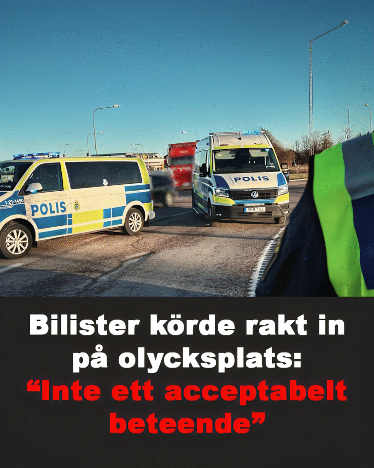 När en lastbil och en personbil kolliderade i en rondell i Uppsala stängde polisen av båda körfälten med sina fordon.
