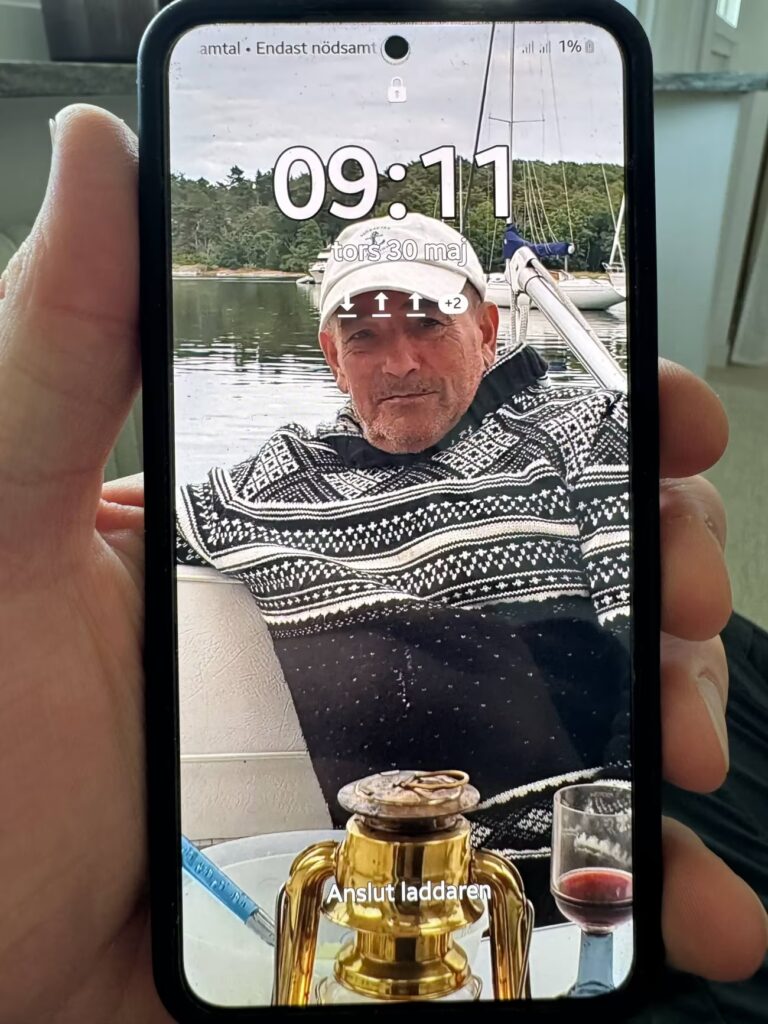 Issa, 76, fick tillbaka sin mobil – låg på sjöbotten i ett år