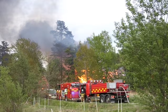 Uppgifter: Man försökte tända eld på sin fru