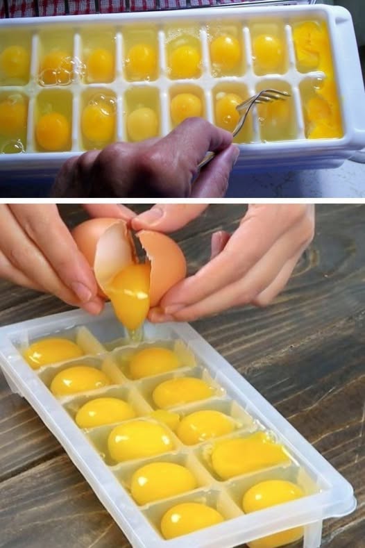 She puts the egg in an ice cube tray: a brilliant tip to try