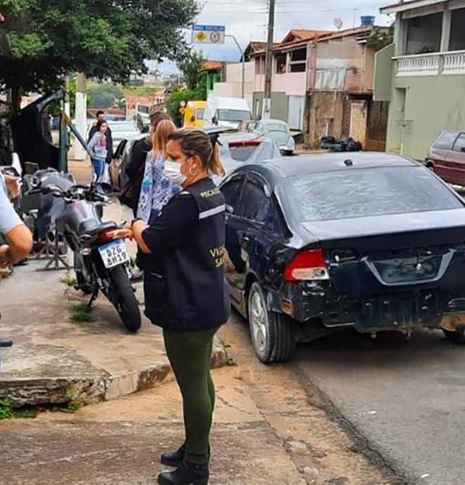 Police find 6 women in abandoned car all penetra….. See more