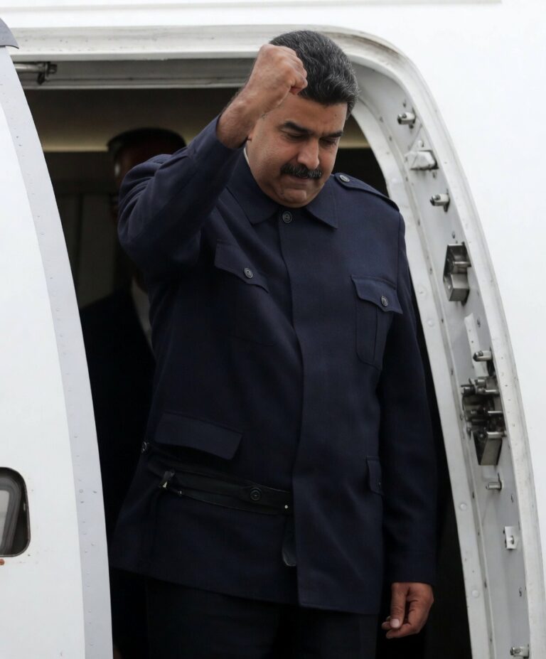 UPDATE 🚨Right now Maduro is returning to his patr…