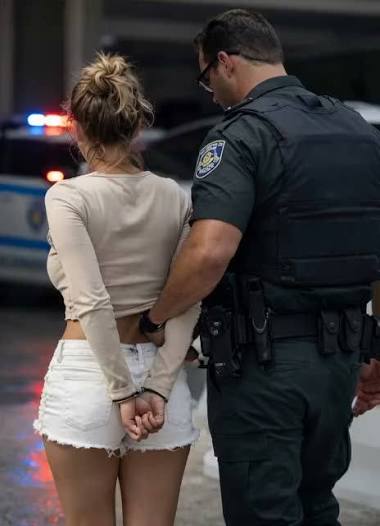 Unbelievable: Woman caught having S…