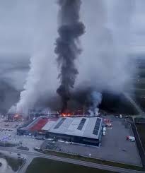 A few hours ago a big fire broke out in M… See more