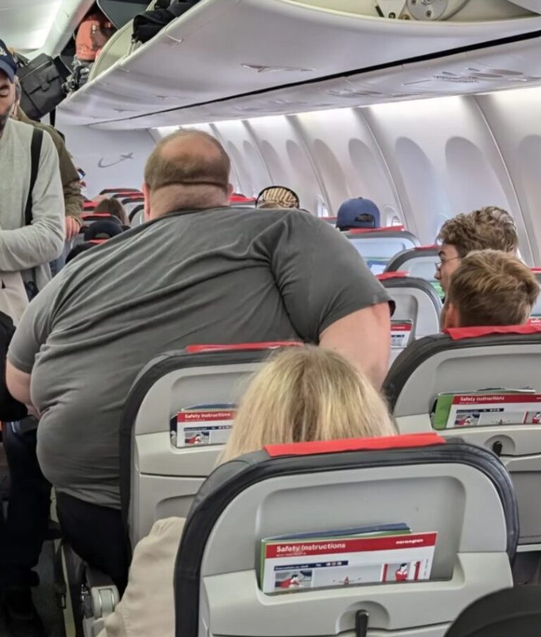 Flight Crew Asked a Passenger to Step Off the Plane — What He Said Changed Everything